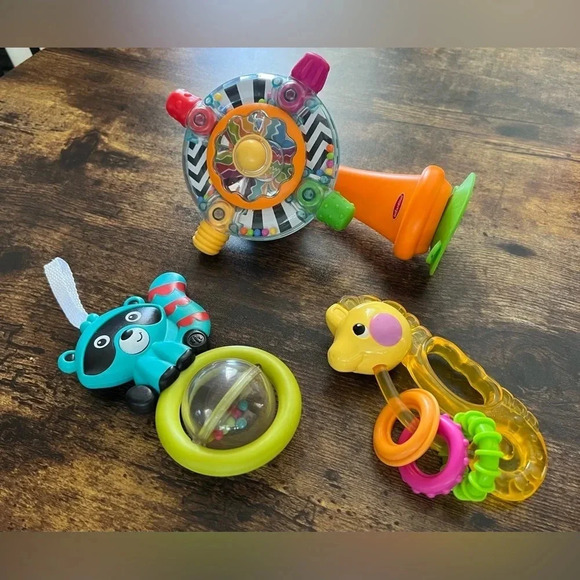 BUNDLE: Infant toys. You get 3 baby toys - Picture 2 of 16